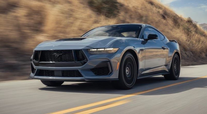 2024 Ford Mustang GT: Digital Age Meets Classic Power